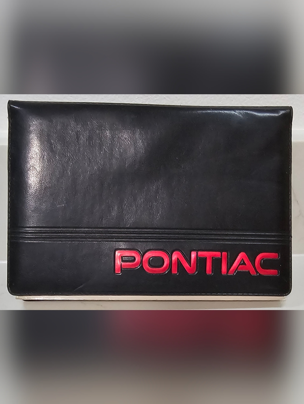 2005 Pontiac Vibe Owner's Manual with Case
